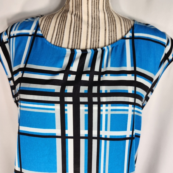NY&CO NWOT Blue Black White Geometric Print Visible Zip Sleeveless Top Medium - Picture 2 of 11